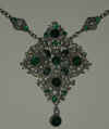 A-H Emerald Necklace close-up.jpg.JPG (112985 bytes)